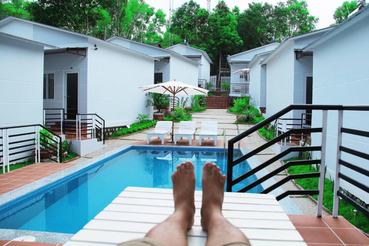 Ngoc Hanh Bungalow Duong Dong Exterior foto